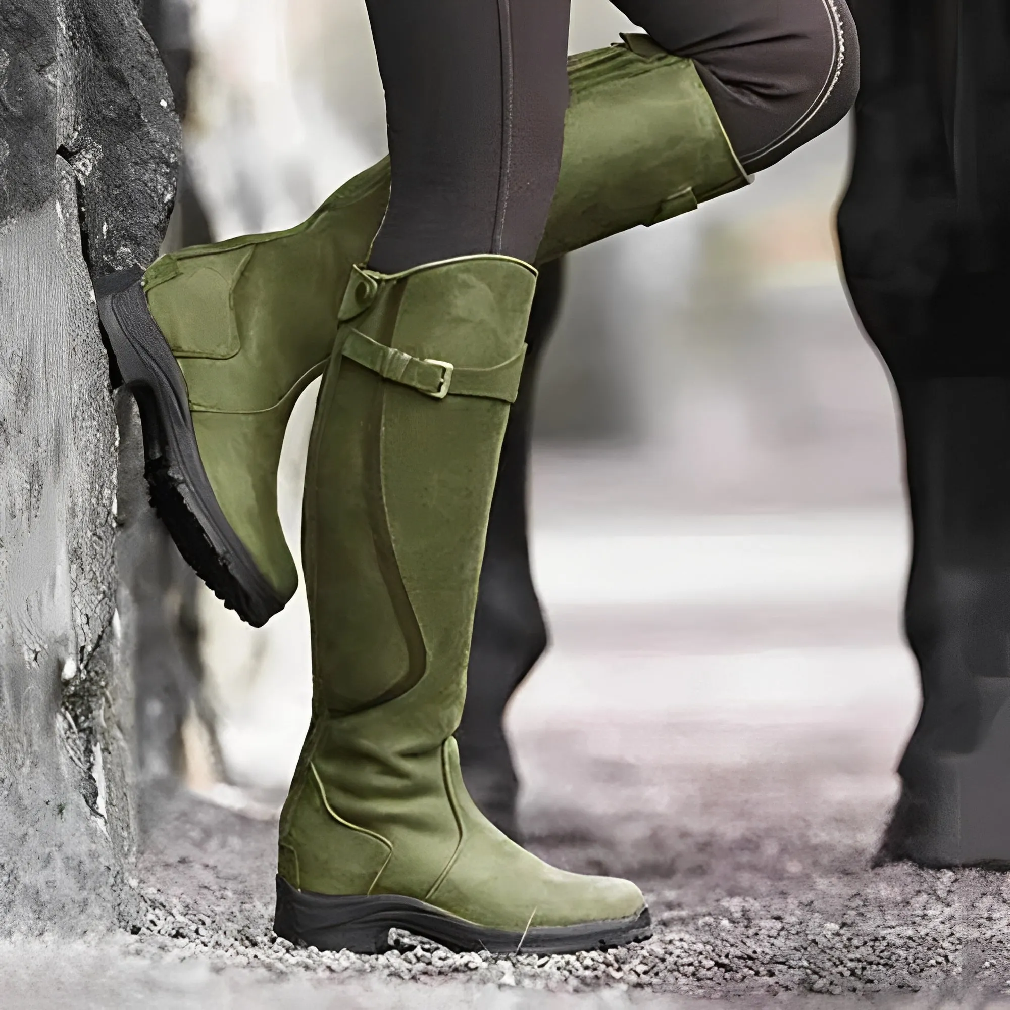 Celtic Comfort | Waterproof Thermal Boots for Winter Adventures | Durable, Stylish, Warm