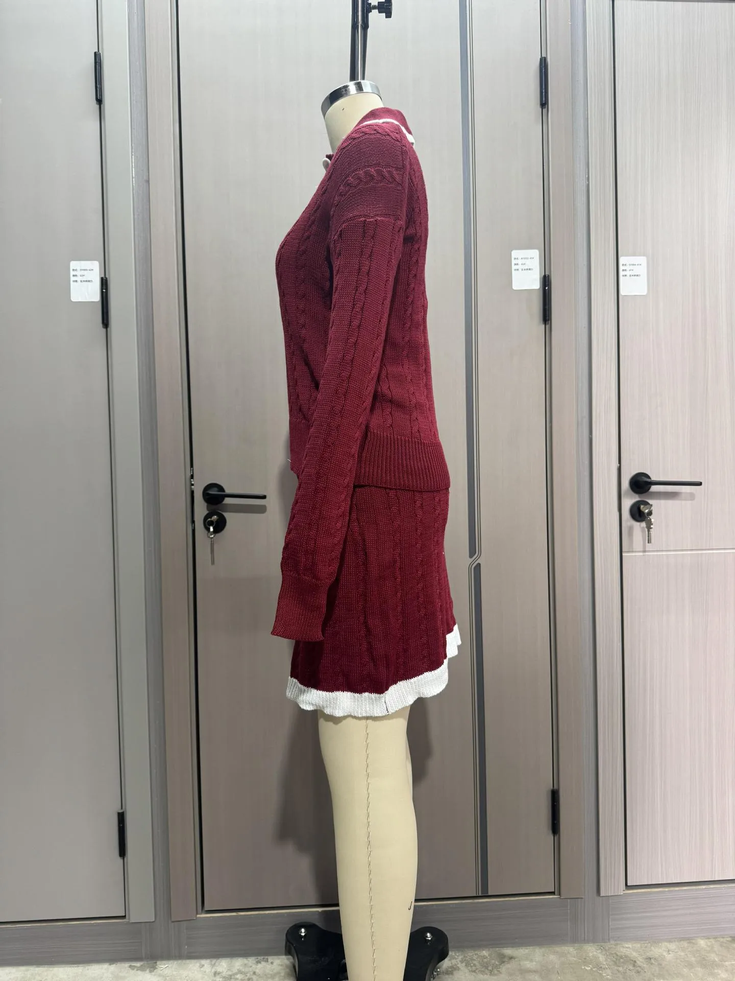 Chic Cable Knit Long Sleeve Sweater and Skirt Set