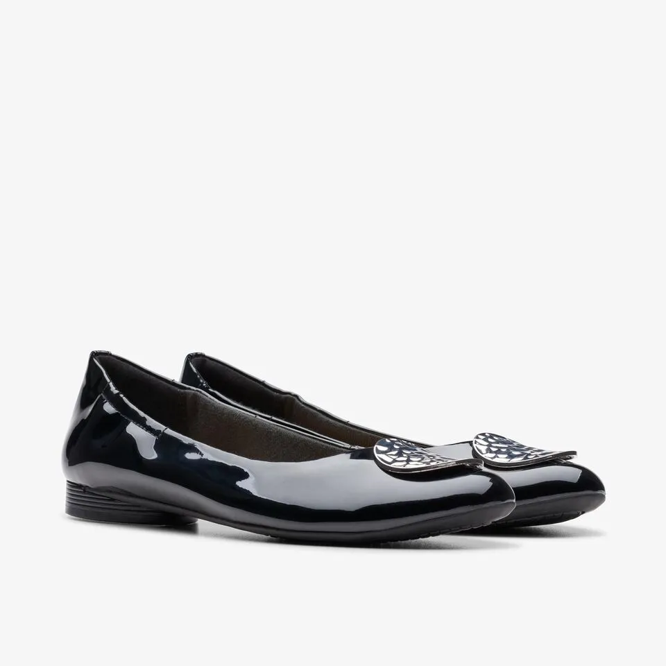 Clarks Women's Loreleigh Ave Black Pat