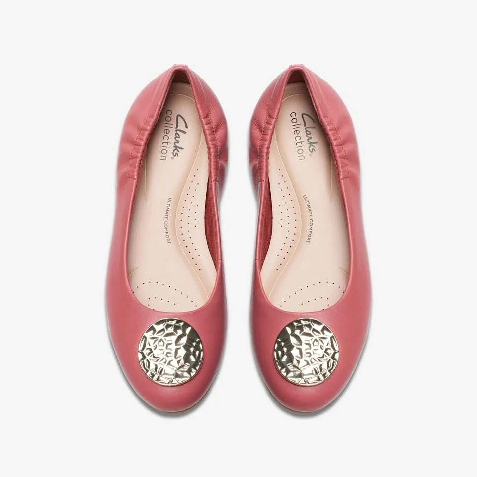 Clarks Women's Loreleigh Ave Dusty Rose | Black Leather