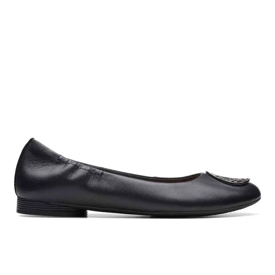 Clarks Women's Loreleigh Ave Dusty Rose | Black Leather