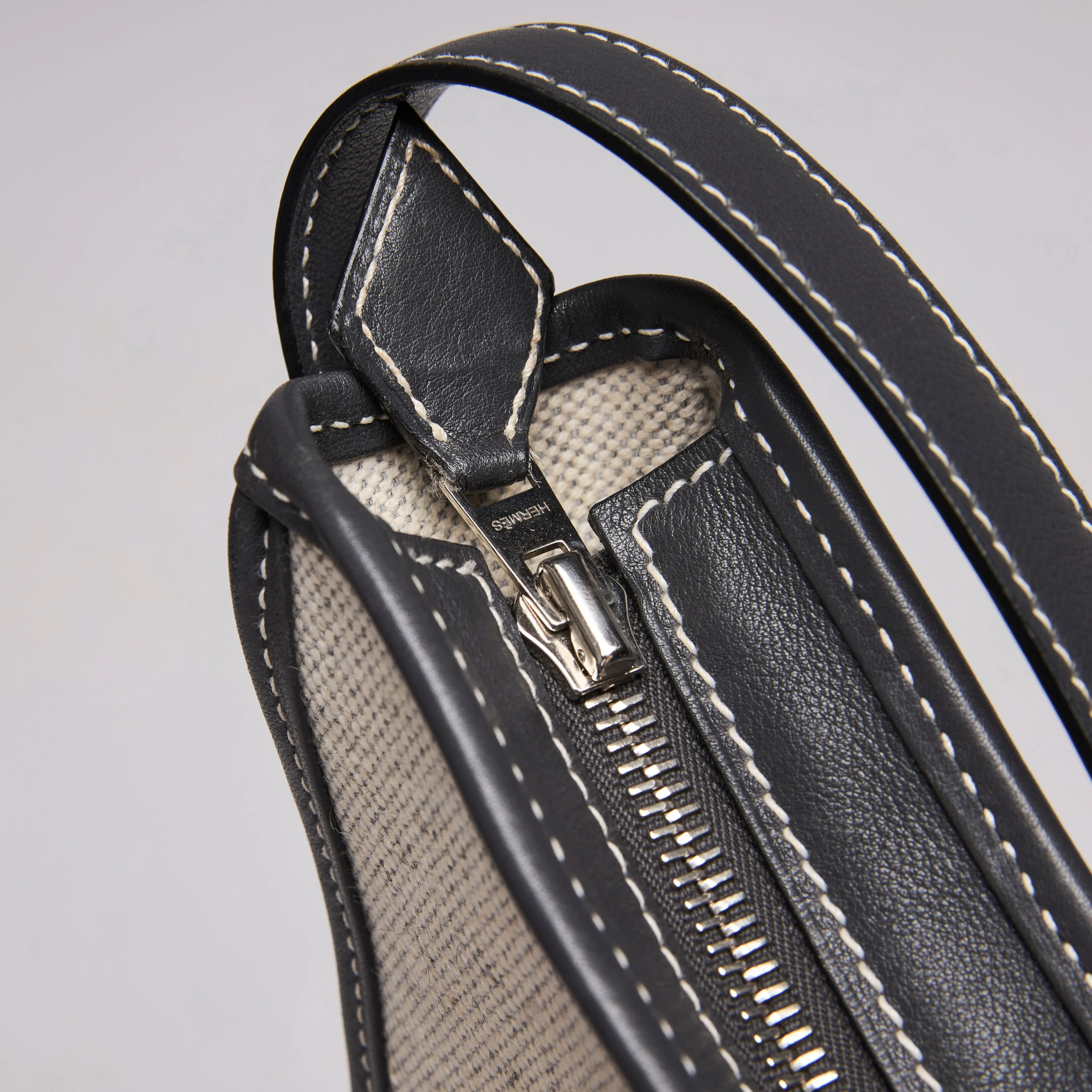 Hermes Toile Wool Chevron Jumping GMn with Buckle Detail Grey