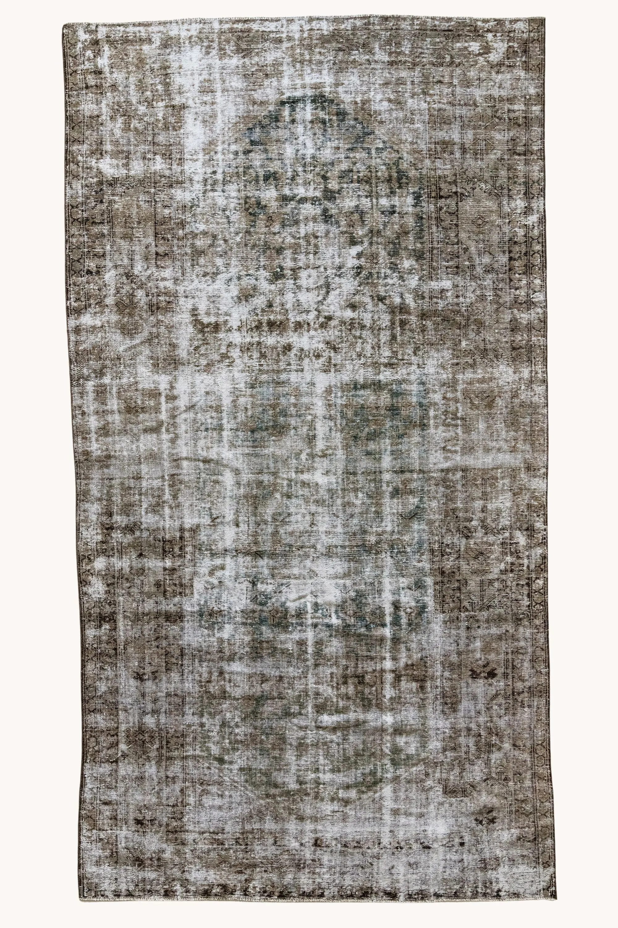 HOLD MHC Blaine | 4'11 x 9'