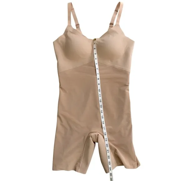 Honeylove Mid Thigh Bodysuit! Retail $129