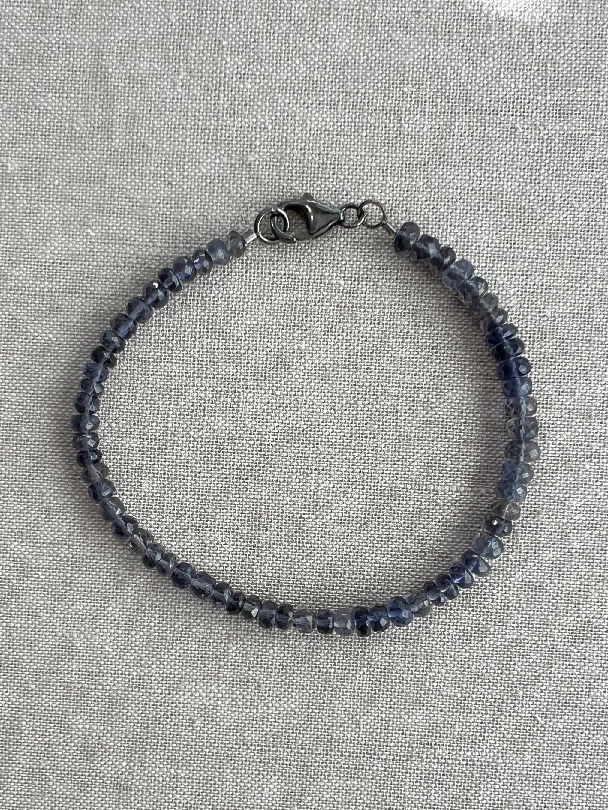 Iolite Men's Bracelet, Unisex Iolite Bracelet, Gemstone Bracelet, Layering Bracelet, Boho, Gift for Him, Gift for Her, Gemstones for Men