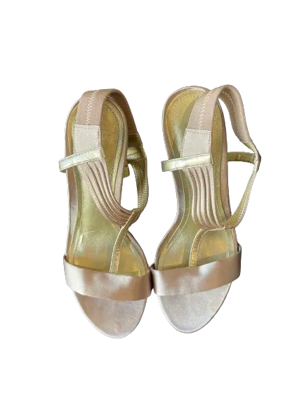 Kenneth Cole Reaction Gold Heels