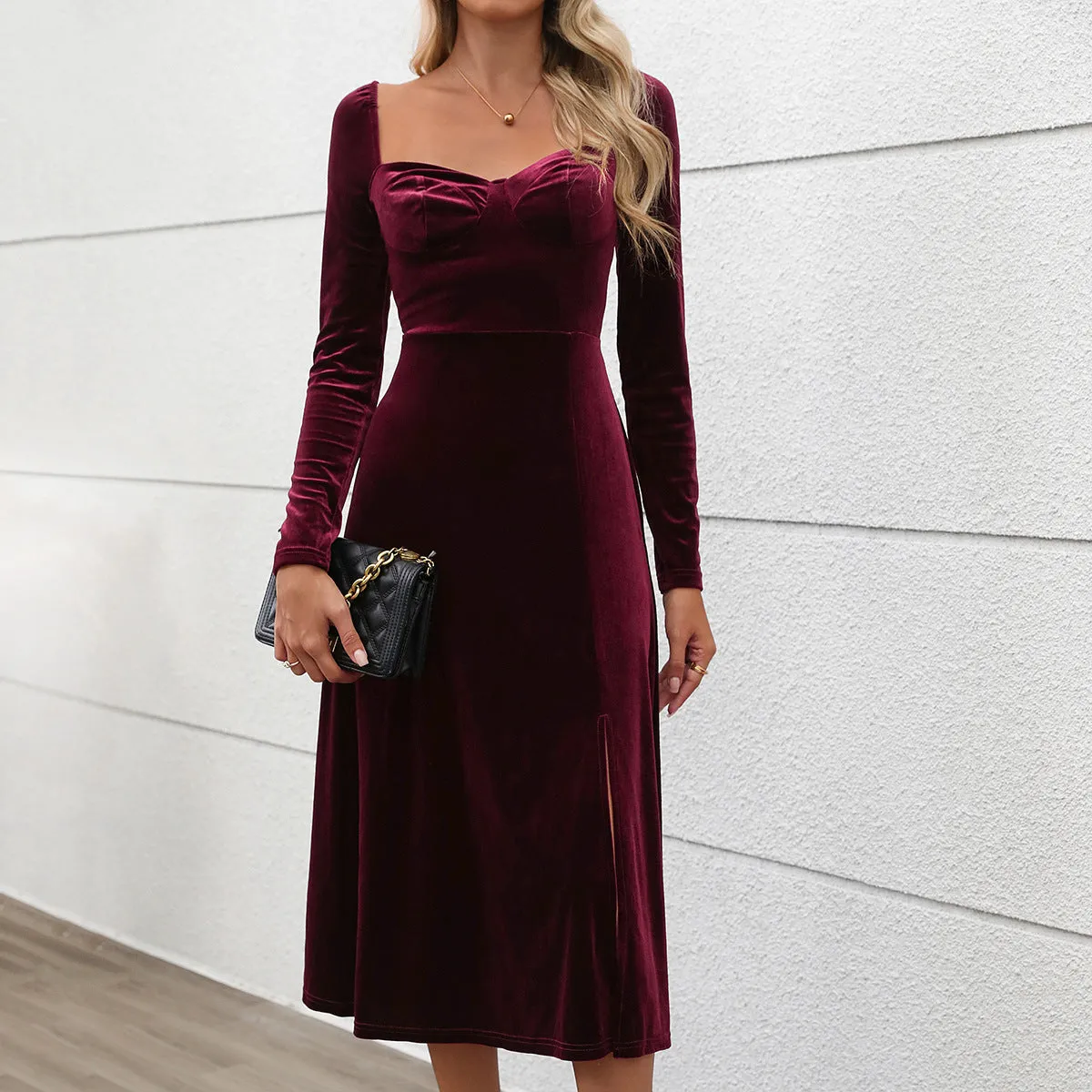 Luxurious Velvet Long Sleeve Slit Party Dress for Autumn and Winter Glamour