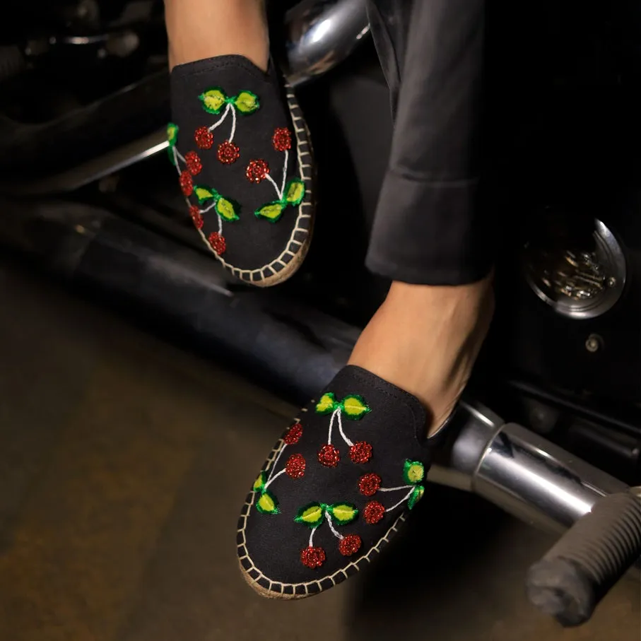 Mon Cherie Espadrilles Black Flats