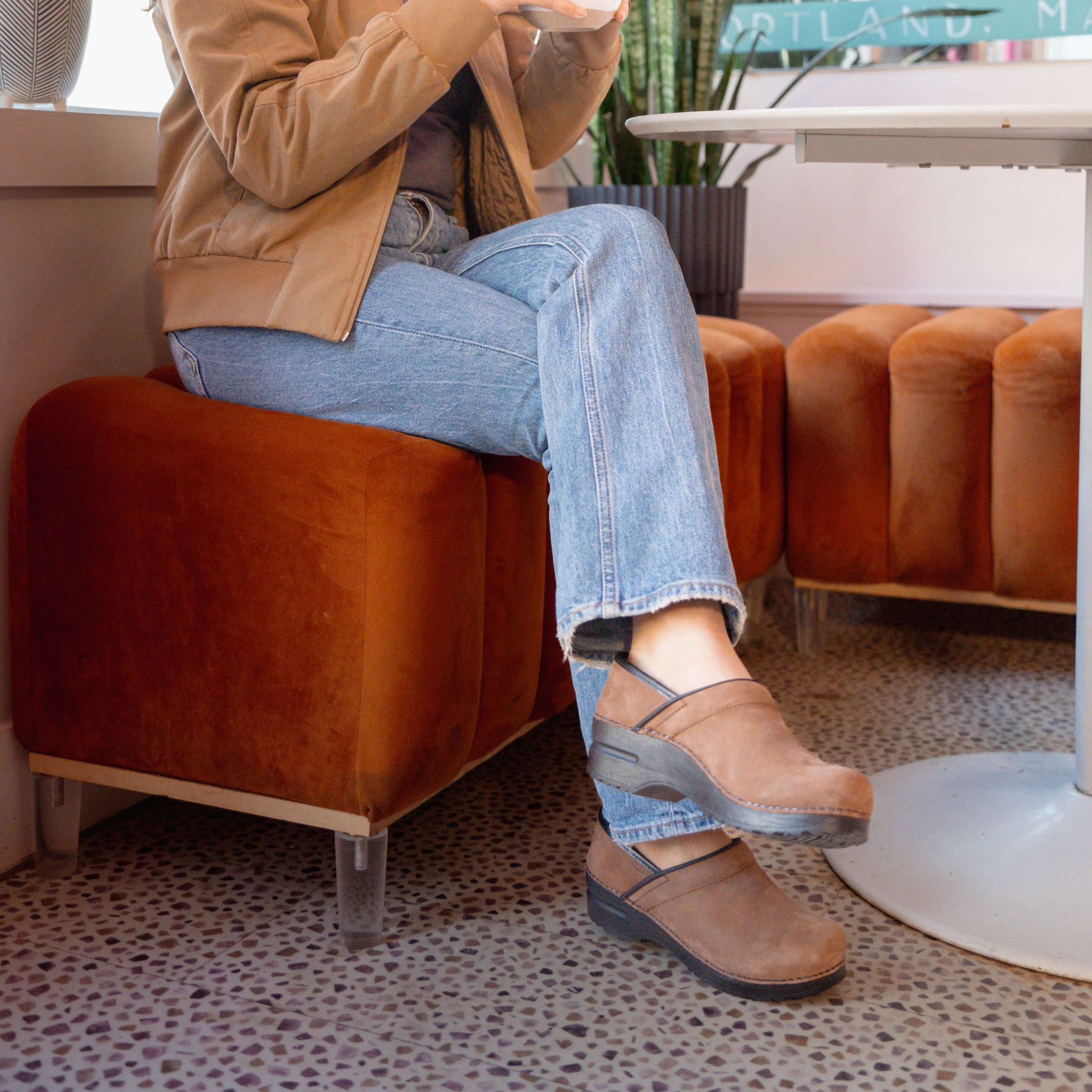 Pro. Oiled Leather Women's Clog in Chocolate