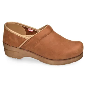 Pro. Oiled Leather Women's Clog in Cognac
