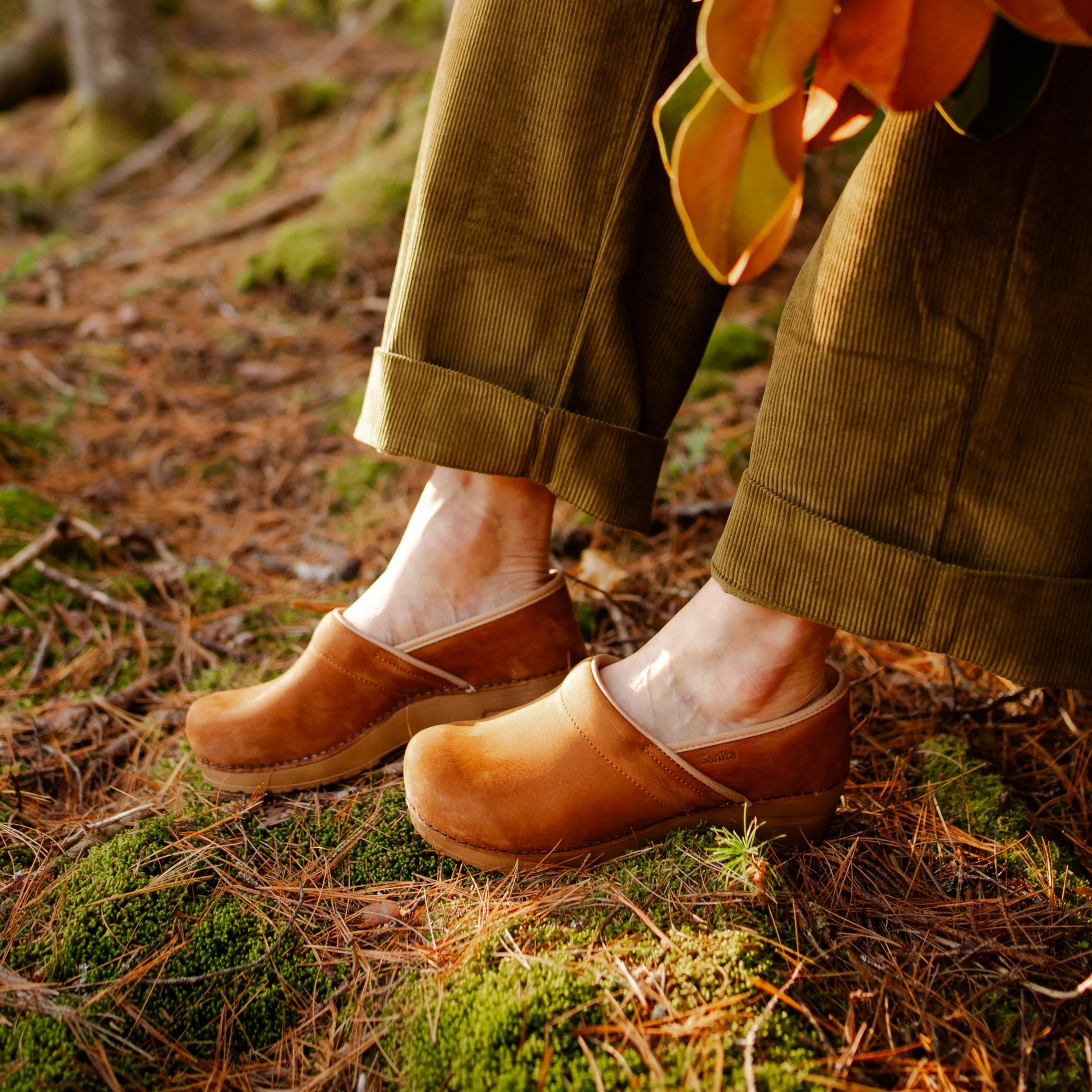Pro. Oiled Leather Women's Clog in Cognac